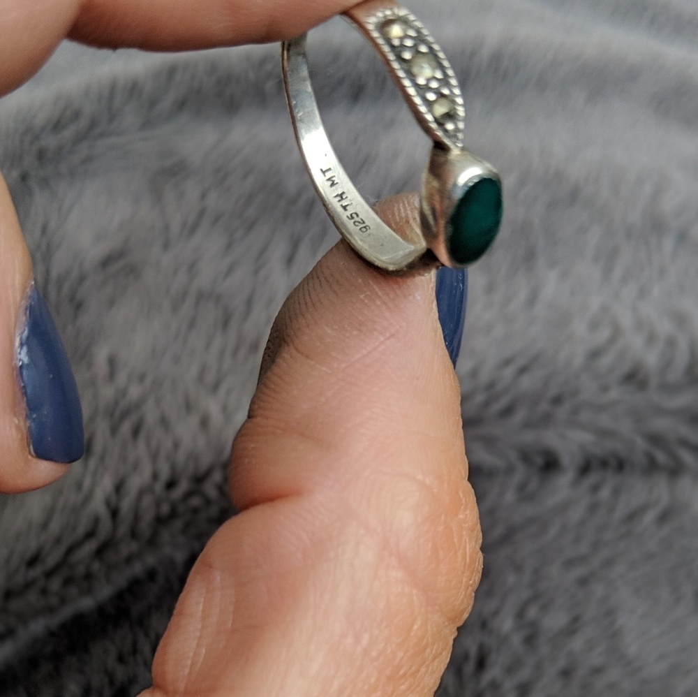 STERLING SILVER RING - Picture 2 of 4